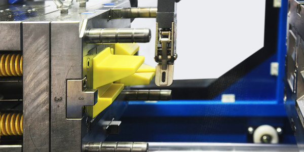 Torneros, Mecanizados, Matriceros, Control Numérico Ares del Maestrat · Fabricación de moldes para inyección y fundición