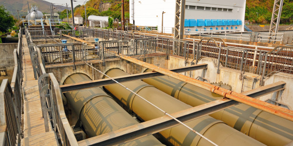 Tuberos · Instalación / Mantenimiento Tuberías Industriales Vilar de Canes · Soldadura y Unión de Tuberías