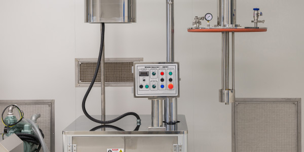 Tuberos · Instalación / Mantenimiento Tuberías Industriales Vilar de Canes · Montaje de tuberías para transportar líquidos, gases o productos químicos